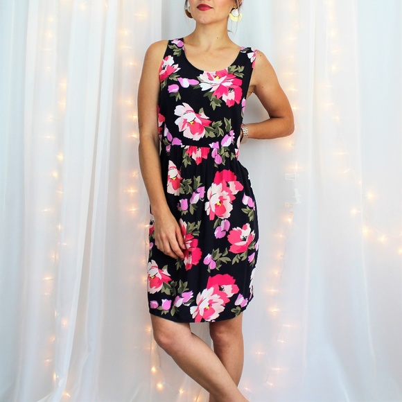 Old Navy Dresses & Skirts - NWT Old Navy Floral Dress Size Large Petite